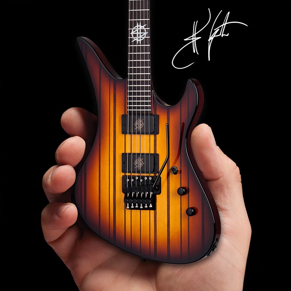 AVENGED SEVENFOLD - (9月 来日 ) - Synyster Gates FR USA Signature Schecter